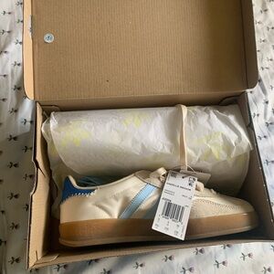 Adidas gazelle indoor